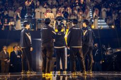 Chovy接班LOL第一人！连夺两座国际赛冠军，加冕世界第一中单