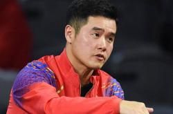 劉(liú)國(guó)正解说屡次上演神(shén)预言，轻描淡寫(xiě)点破(pò)比赛玄(xuán)机，网友刷屏：干解说太可惜