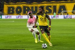 罗伊斯回归多特主场解说比(bǐ)赛！社媒热情欢迎(yíng)：GOAT归来