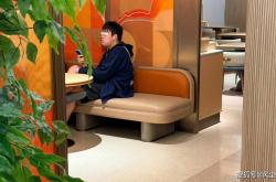 ON删除BLG战队大合照！商K事件持续发酵，爆料人晒中上野現(xiàn)场照