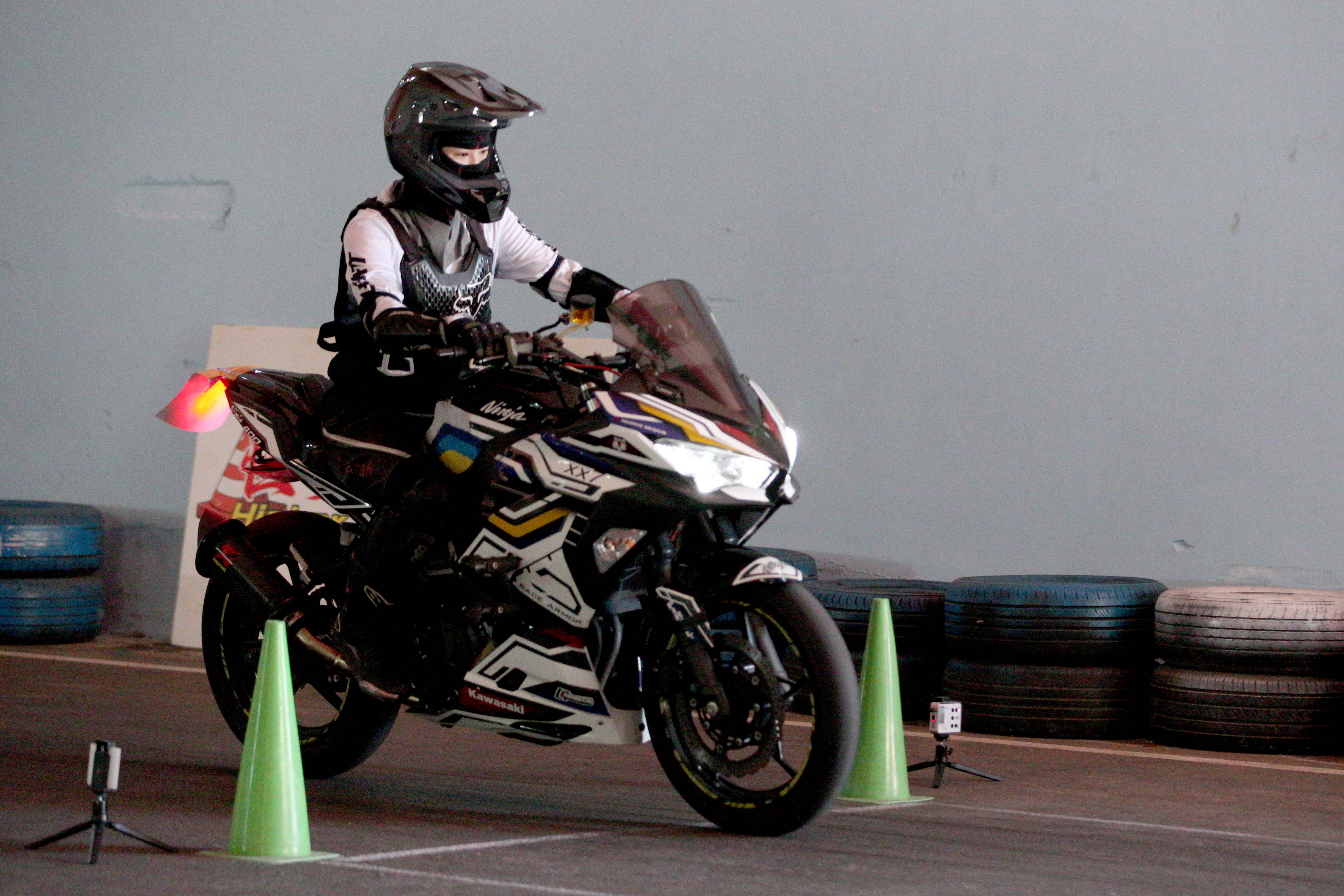 孔孟之乡燃“摩”火！济宁“至圣之路”油电摩托大赛竞风流