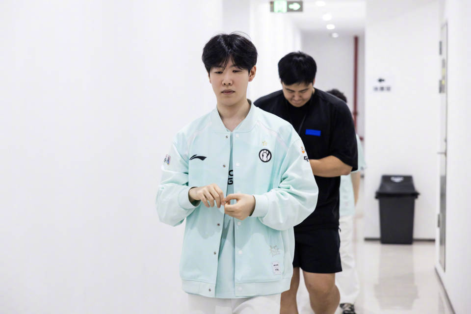 iG目前这个状态，进S15全球总决赛难度大不大？