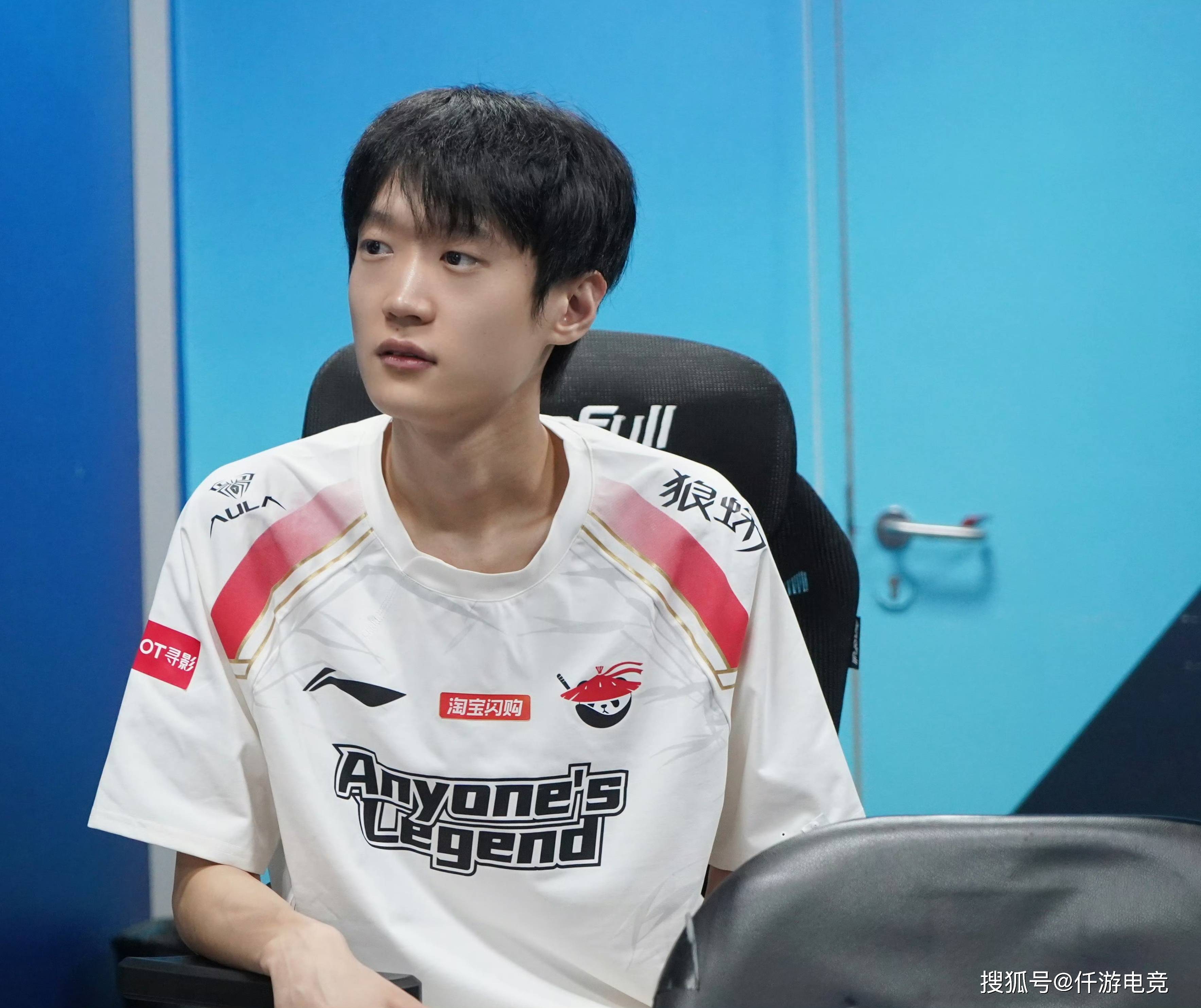 BLG-Jiejie？LOL主播：这不可能！官方回应Shadow就是意大利籍！