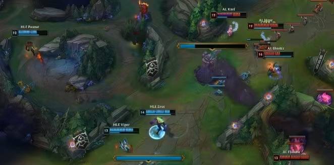 LOL总决赛精彩对决，这款游戏带你体验策略竞技魅力