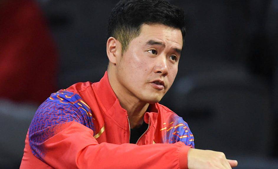 刘国正解说屡次上演神预言，轻描淡写点破比赛玄机，网友刷屏：干解说太可惜