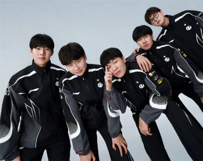 【一竞技1JingJi】LOL：LPL转会积分排名曝光 Zeus被曝即将加盟GEN！