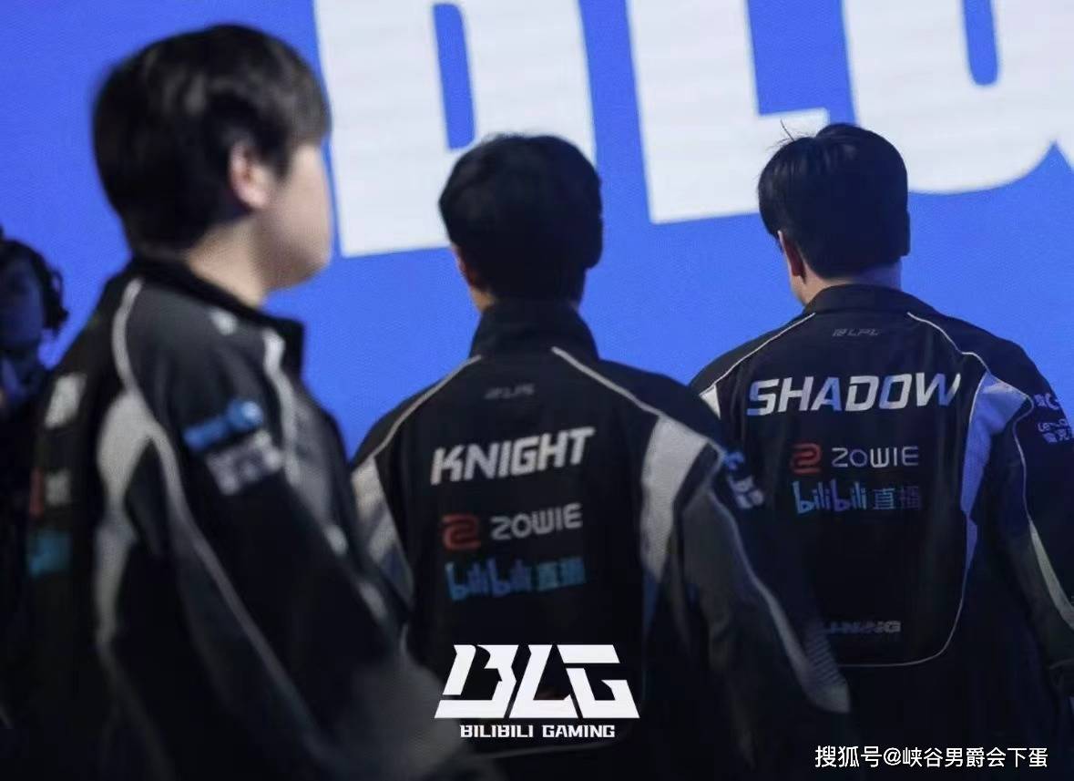 继“Sask揭秘BLG天价阵容真相：砸钱砸出S冠也是可以的”后，Viper谈加入BLG：我觉得是LPL最强战队，明年要拿很多奖杯