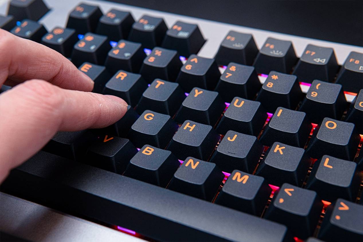 新年新装备，游戏玩家的桌搭外设推荐